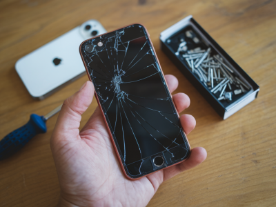 iPhone‑Akku reparieren oder ersetzen? konkrete Laufzeitanalyse, Kostenvergleich und sichere Ersatzteil‑Quellen